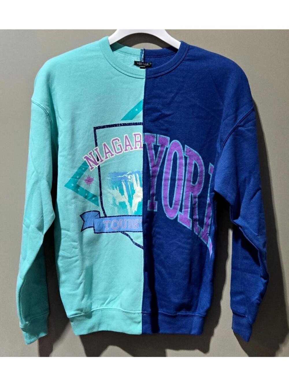 Wild Fable Niagara Falls Themed Blue & Teal Fleece Sweatshirt -- Adult Medium - Picture 1 of 7